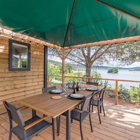 Camping Le Mas De Riri Celles  Eksteriør bilde